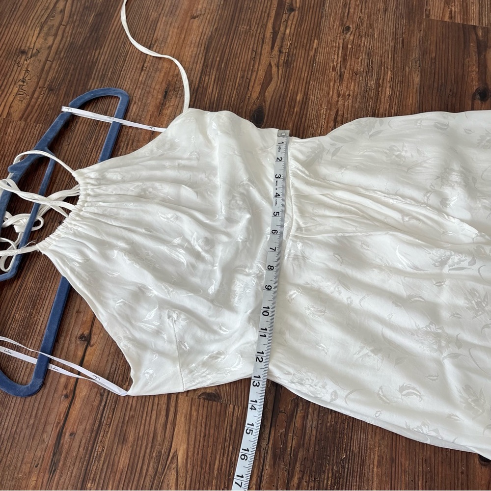 Lulus Remarkable Moments White Floral Jacquard Satin Tulip Midi Dress Sz Medium - Picture 8 of 16